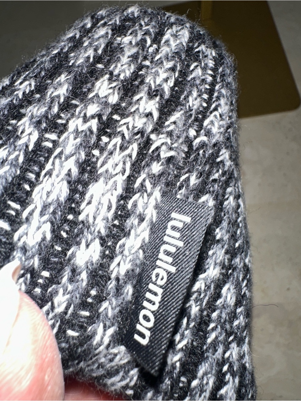 NWT LULU Black & White Marled Pom Beanie - Picture 2 of 8
